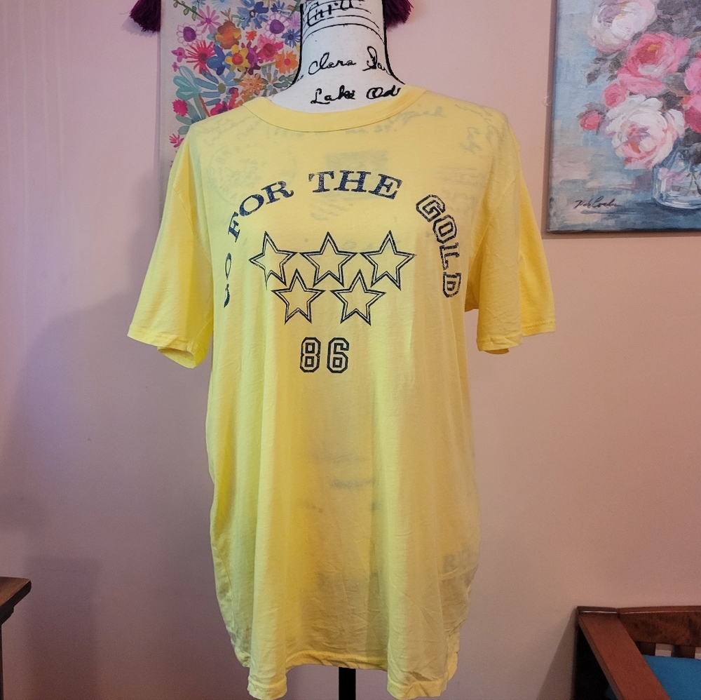 Project Social T Urban Outfitters 'Go For The Gold' Yellow Star Soft Tee, EUC, L